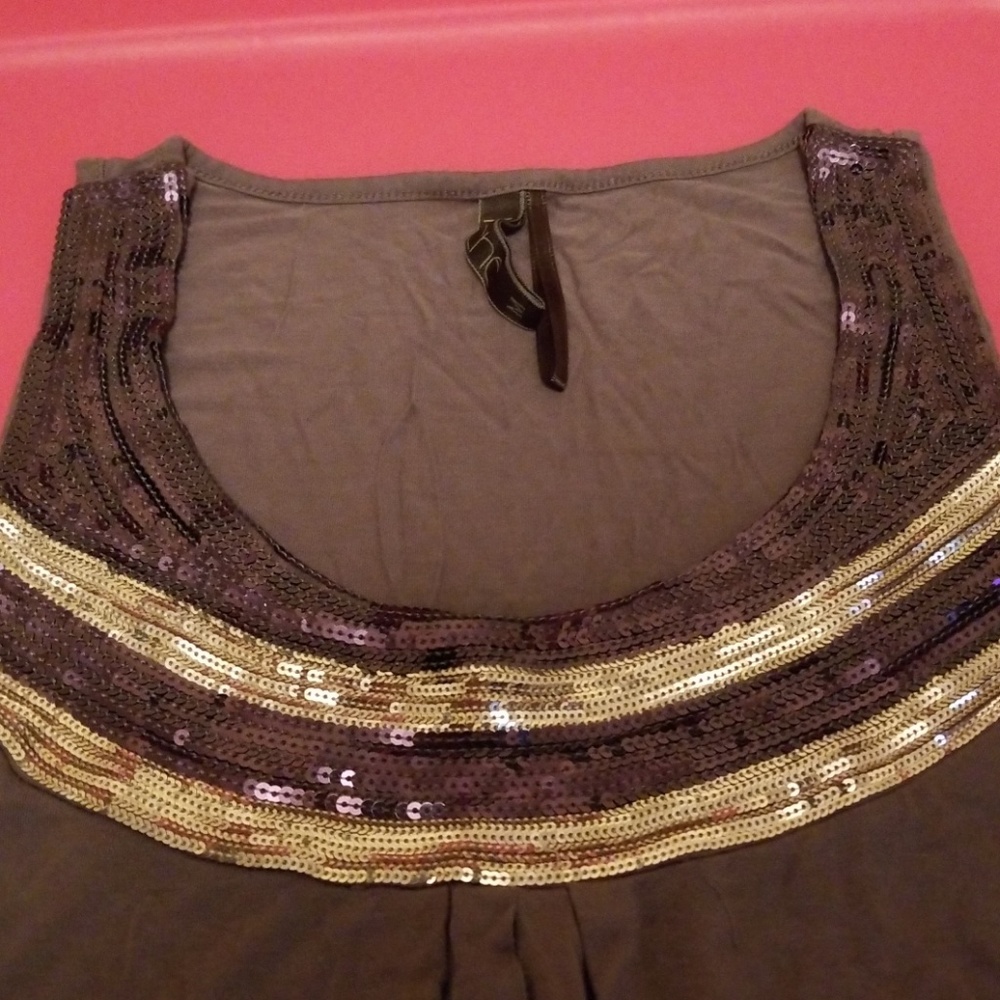 Shirt - Picture 2 of 3